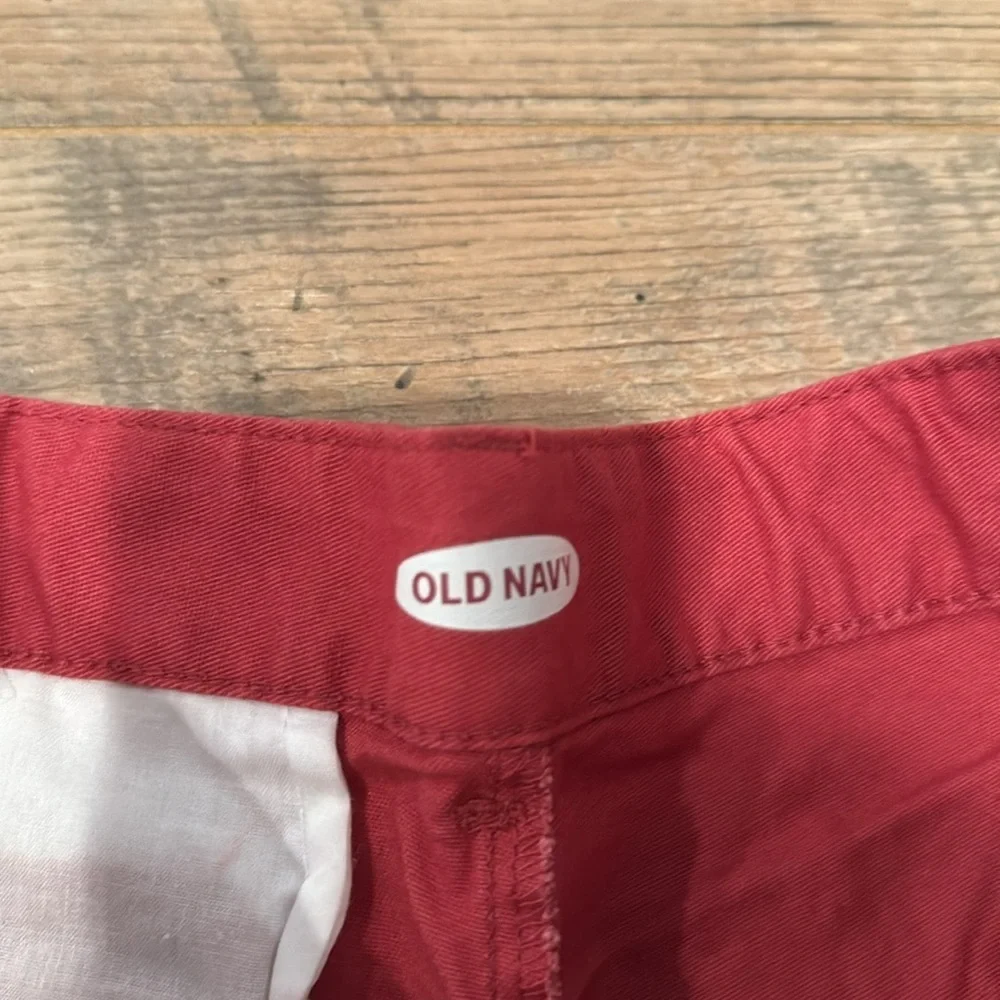 NWT Old Navy Boys Red Shorts Size 14
